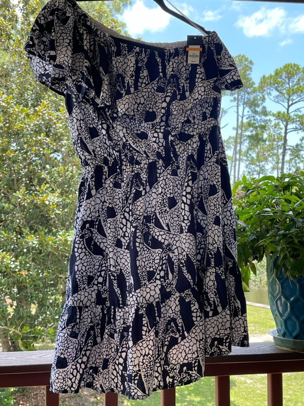 Crown & Ivy-Giraffe Print One Ruffle Shoulder Print Spring/Summer Dress Sz-S NWT